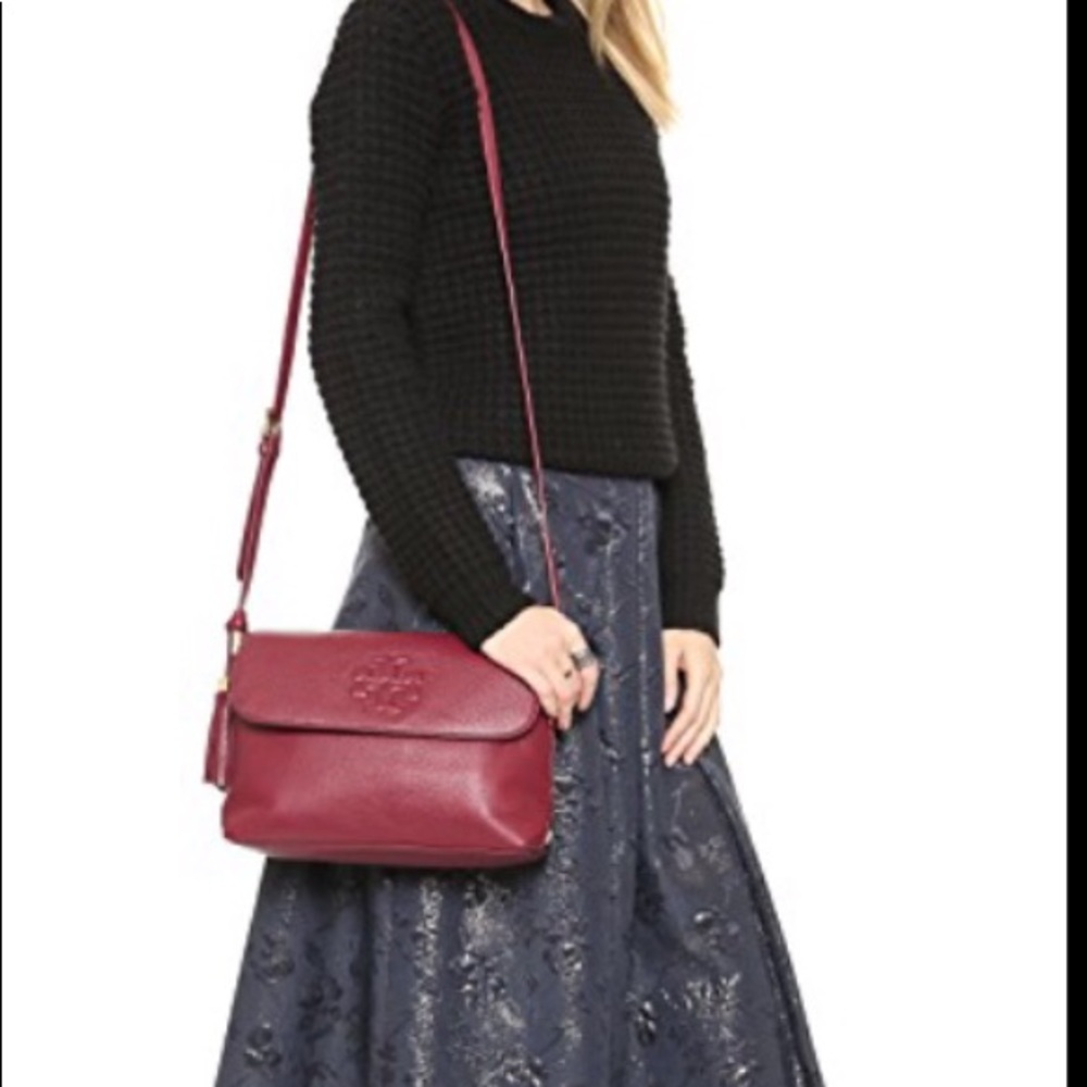 Tory Burch Thea Messenger Bag in Imperial Garnet - Picture 2 of 9